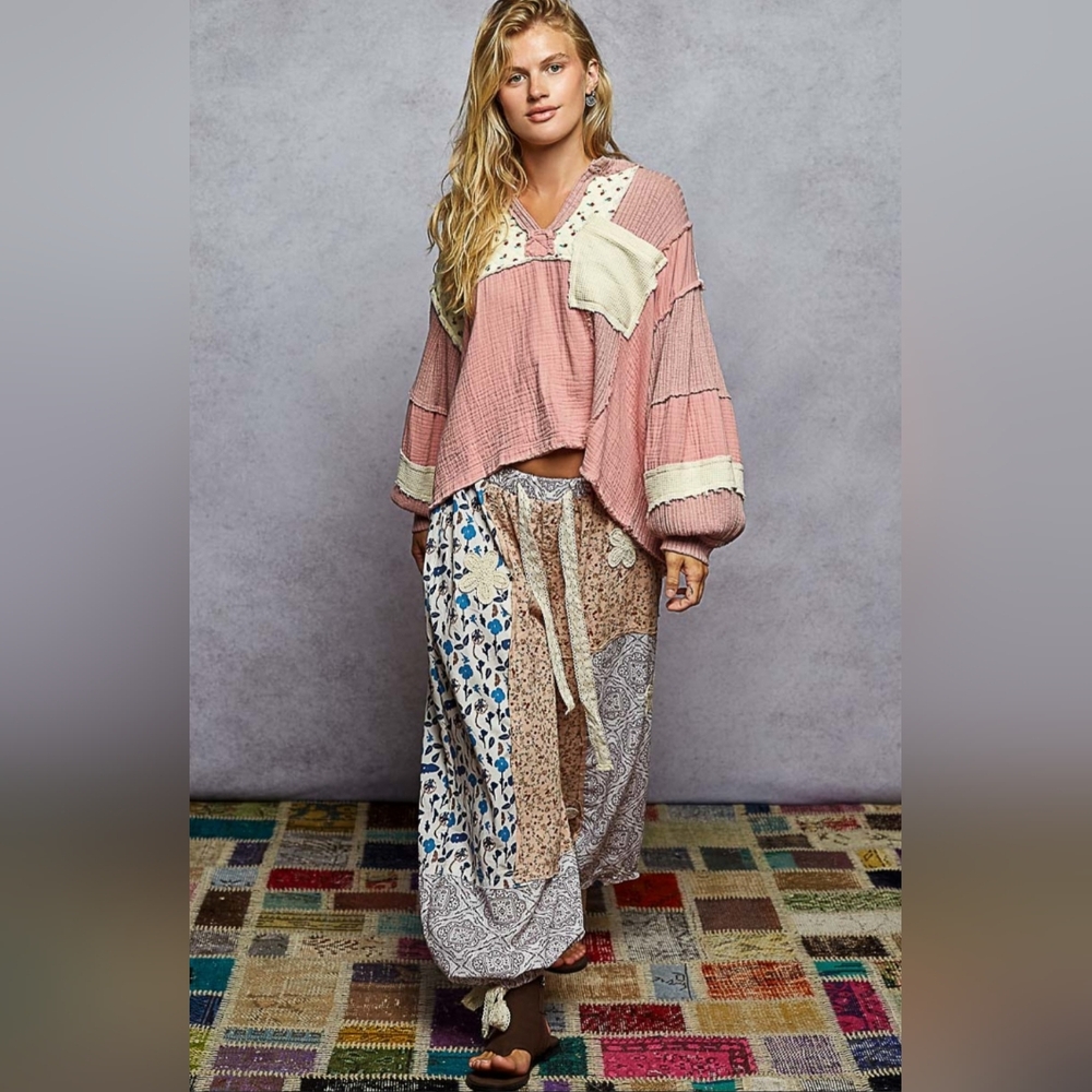 POL Oversized Patchwork Shirt in Dusty Pink and Cream - Picture 5 of 6
